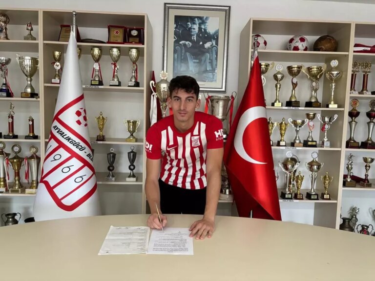ayvalikgucu-belediyespor-yavuz-selim-ile-anlasti-pfGKdZJw.jpg